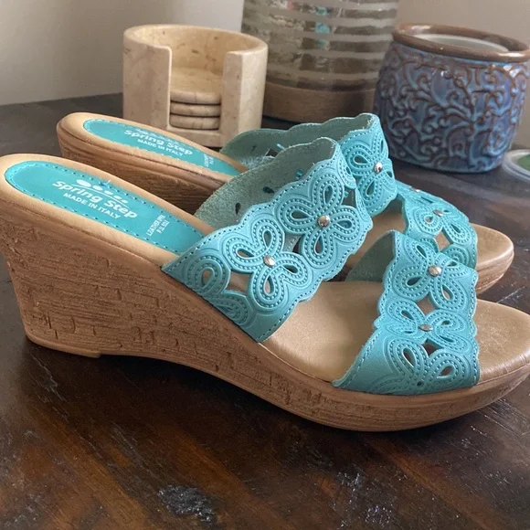 #11 NWOB Spring Step Leather Turquoise Slip Ons - Picture 3 of 6